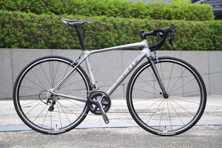 ジャイアントのアルミロードに大改革 注目の2モデルを